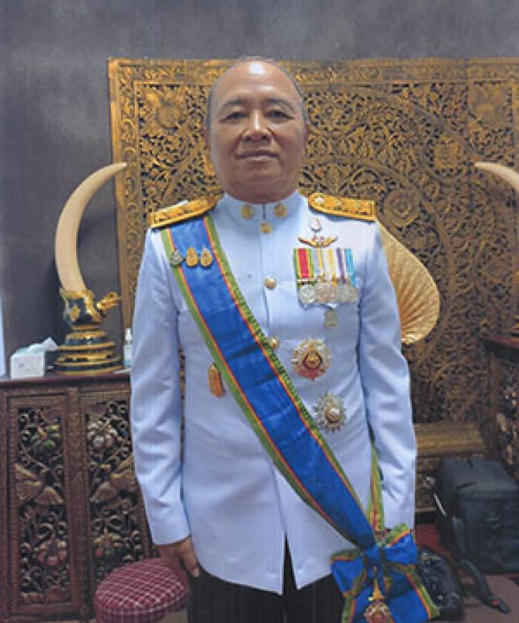 นายเชิดชาย  ราชกรม