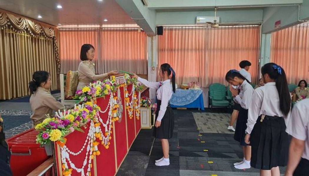 พิธีมอบประกาศนียบัตร และปัจฉิมนิเทศนักเรียนที่สำเร็จการศึกษา ประจำปีการศึกษา 2566