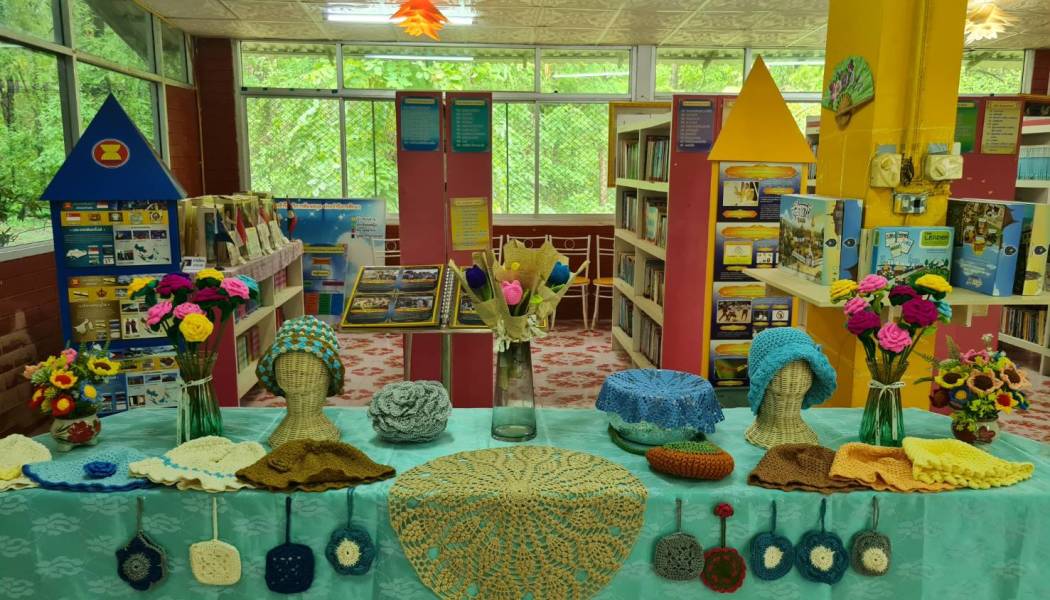  โครงงานศิลปะ เรื่อง “Crochet ศิลปะจากเส้นด้ายที่แม้แต่เครื่องจักรก็ยังเลียนแบบไม่ได้”